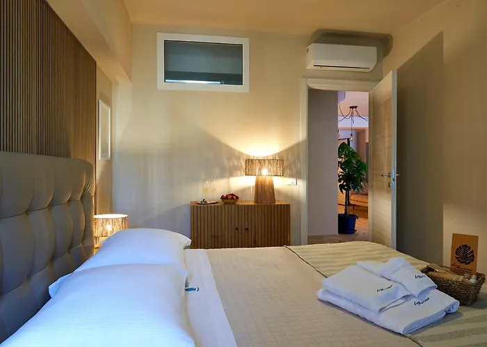 Aparthotel La Marina